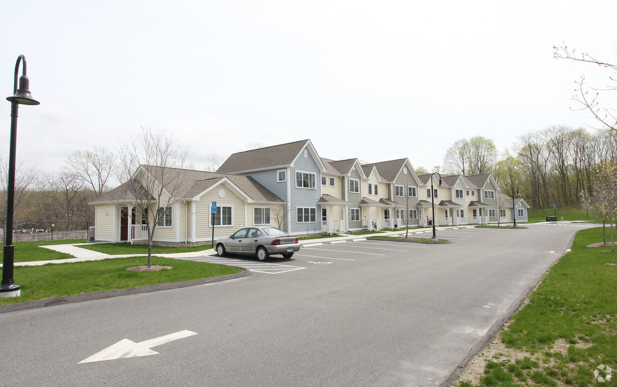 Building Photo - Indian Field Apartments