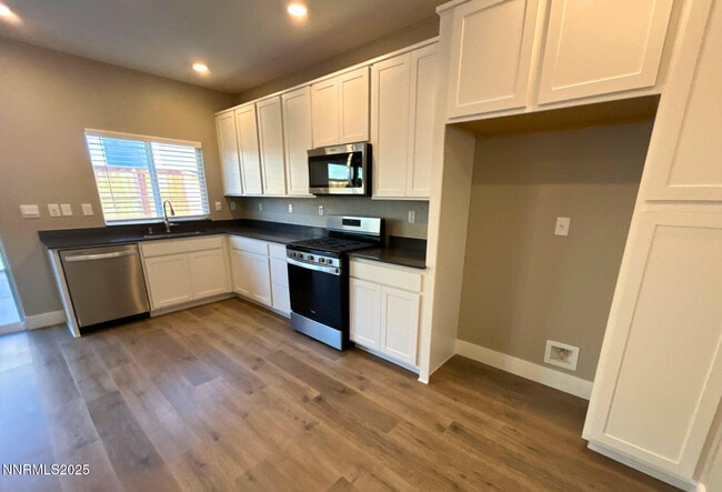 Building Photo - 7976 Corundum Dr