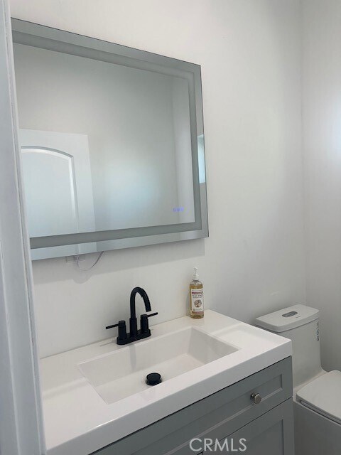 Foto del edificio - 8136 Alcove Ave