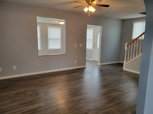 Foto del edificio - 1665 8th St NW
