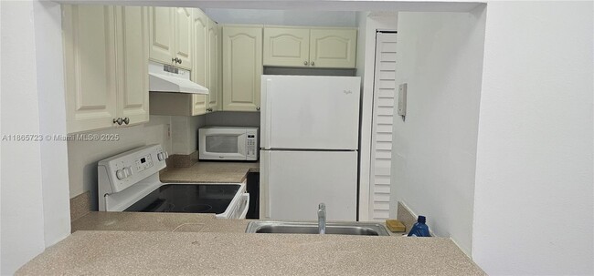 Foto del edificio - 8075 NW 7th St
