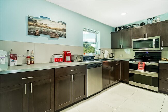 Foto del edificio - 216 SW 6th St