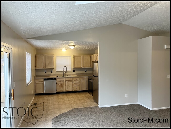 Building Photo - 364 Chatterly Ln