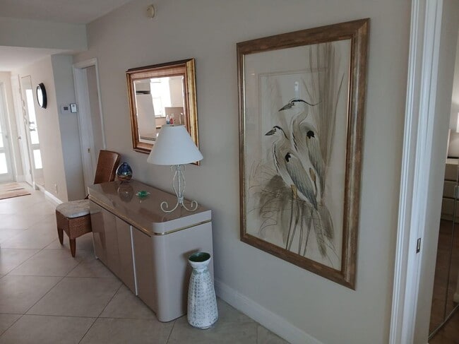 Building Photo - 3101 S Ocean Blvd