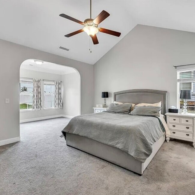 Building Photo - 5536 Marblehead Dr