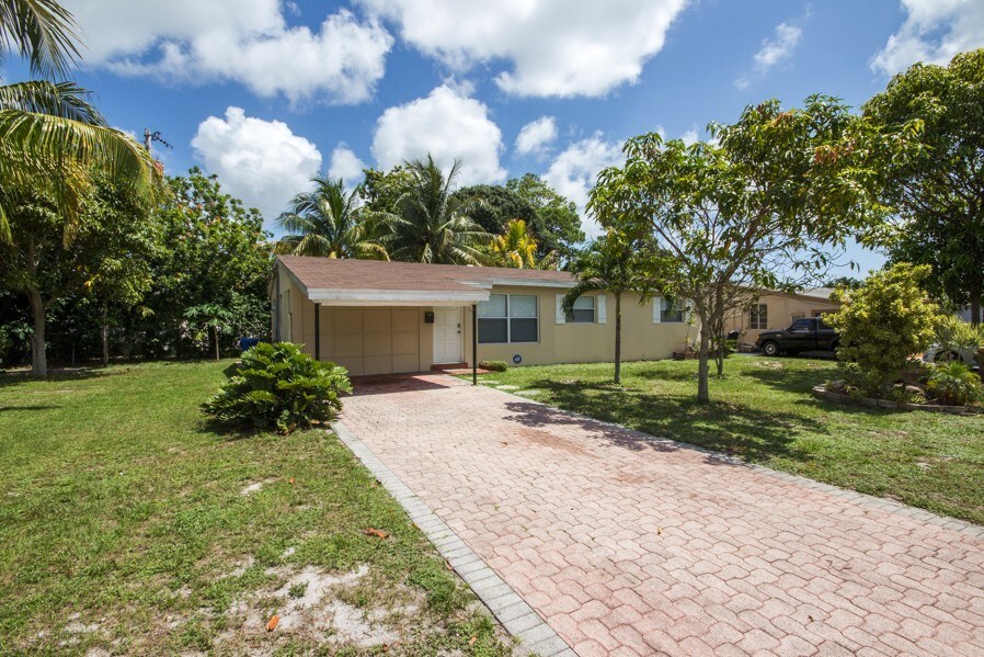 Foto principal - 1141 Park Dr
