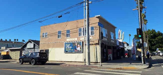 Building Photo - 507 W 59th Pl
