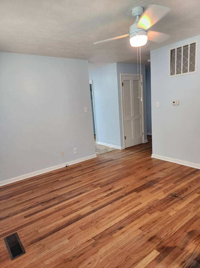 Foto del edificio - 124 7th St