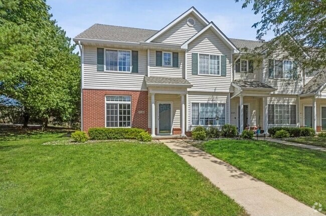 Building Photo - 2132 Ridgeview Cir