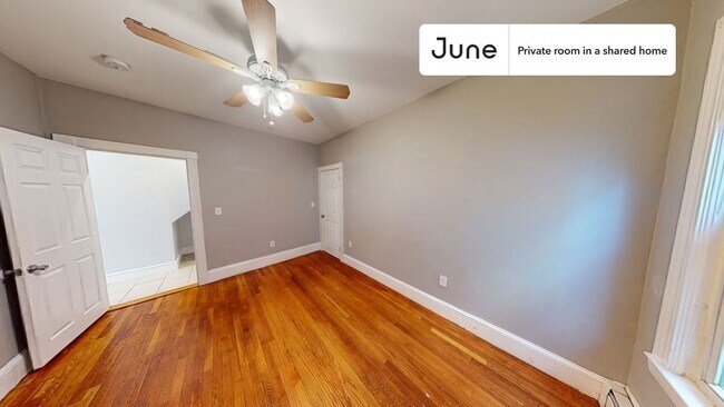 Foto del edificio - Room in Shared 3 bed/1 bath home