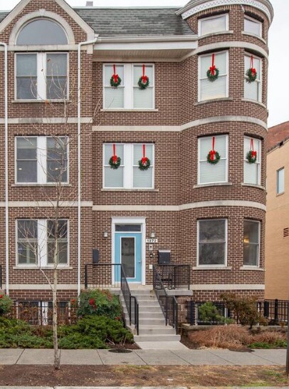 Primary Photo - 1372 Monroe St NW