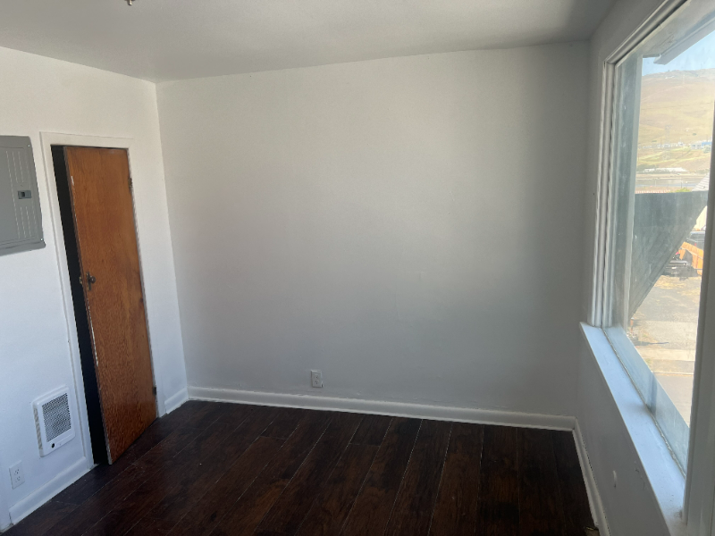 Building Photo - 325 1st Ave