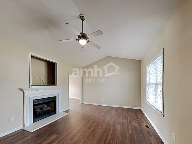 Foto del edificio - 137 Glory Ridge Way