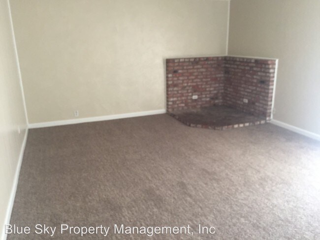 Building Photo - 3 br, 2 bath House - 1339 W Riggin Ave
