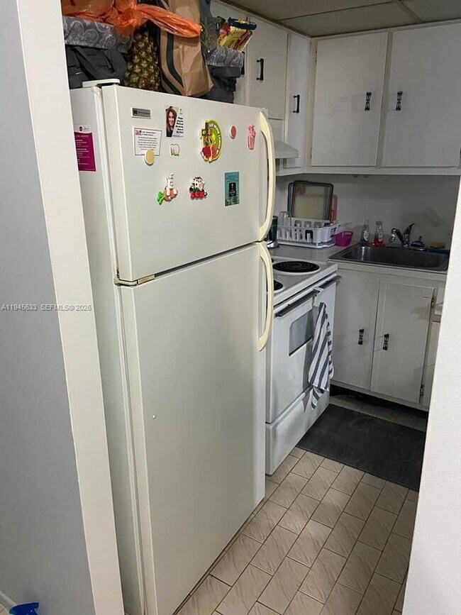 Foto del edificio - 200 177th Dr