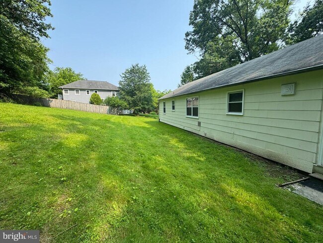 Building Photo - 8905 Frederick Rd
