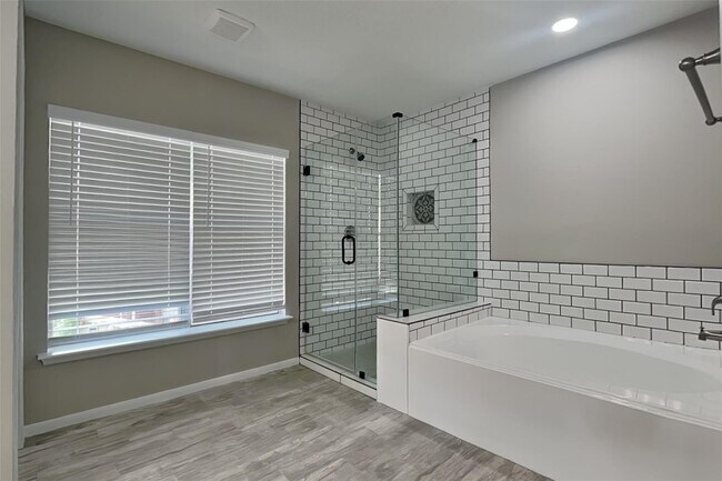 Foto del edificio - 5 Regency Ct