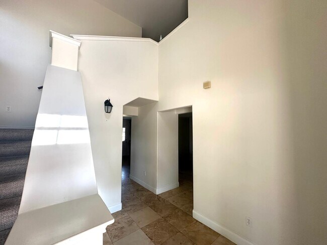 Building Photo - 11175 Carrizo Dr
