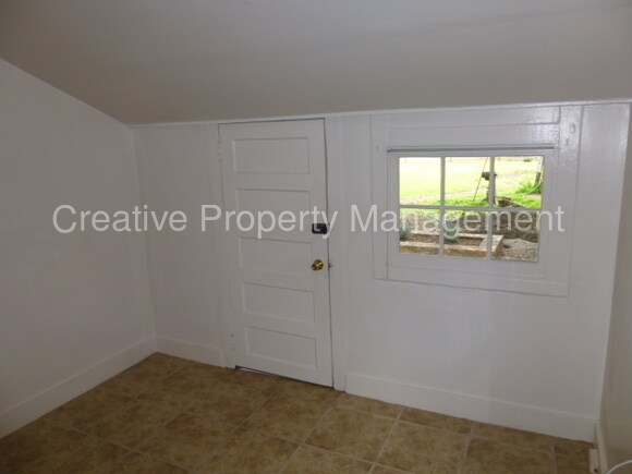Building Photo - 5155 Carmel Valley Rd