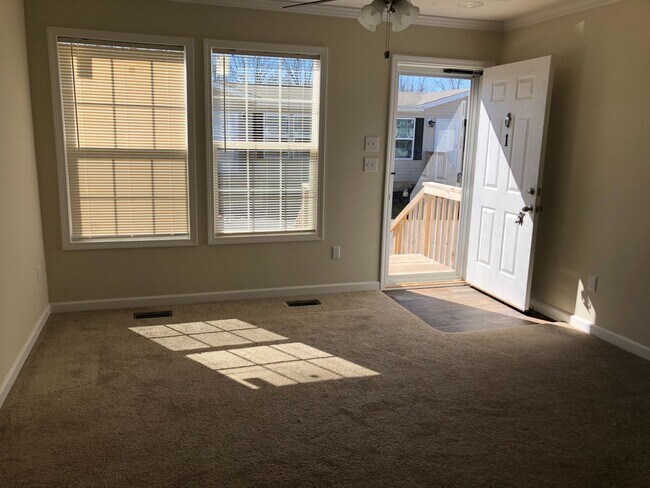 Foto del edificio - 3 Bedroom/2 Bath Duplex - Gray TN