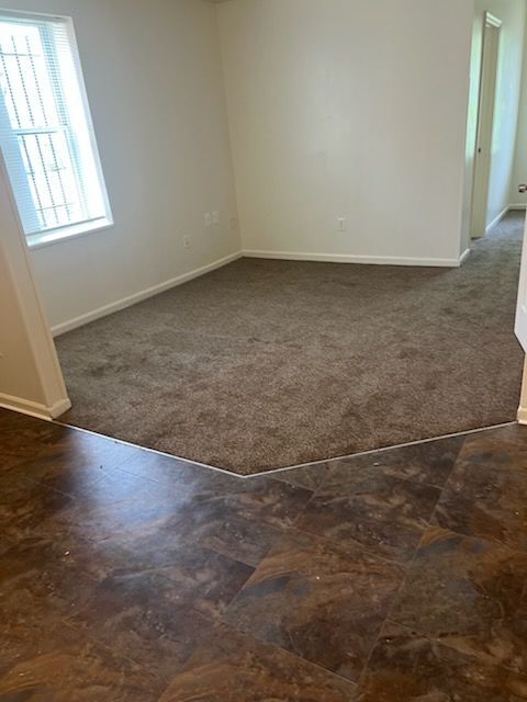 Foto del edificio - 4642 Hillside Rd SE
