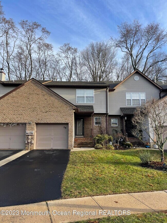 15 Atrium Way, Manalapan Township, NJ 07726 Condo for Rent in