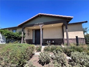 Building Photo - 4646 S Amherst Privado