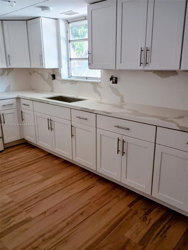 Foto principal - 5629 Fillmore St