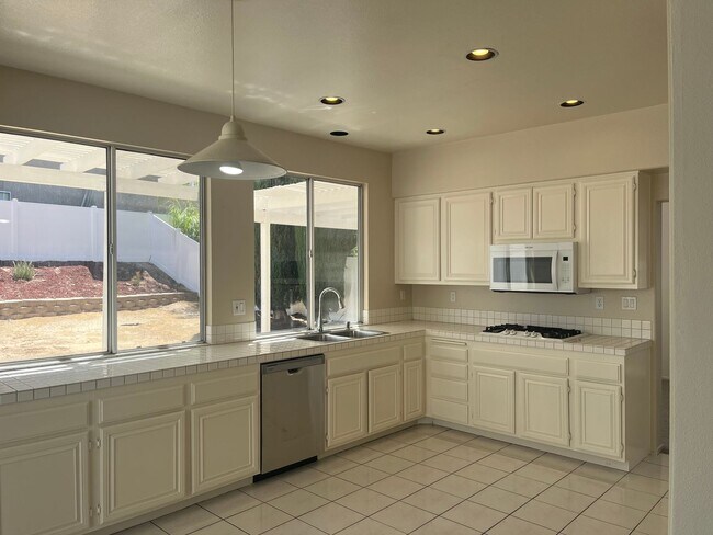 Building Photo - Bridlevale Community 4 bedroom