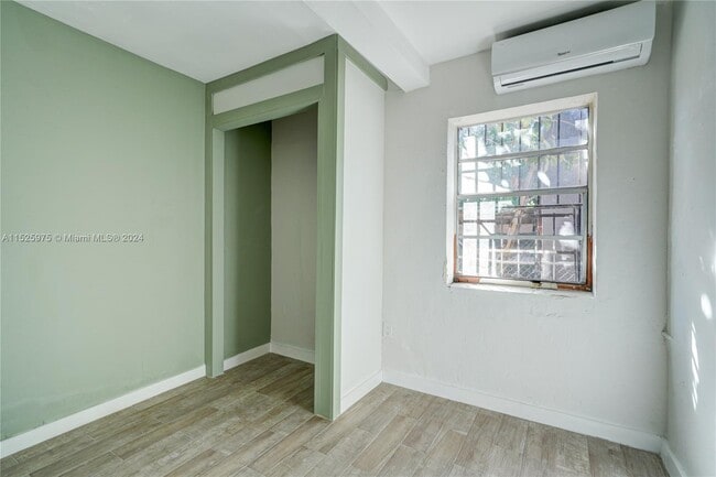 Building Photo - 1020 NW 33rd St