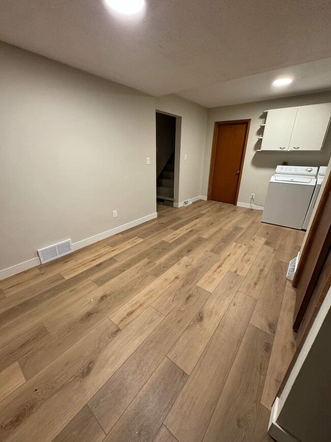 Cuarto de lavado/vestíbulo - 22726 County Road E34