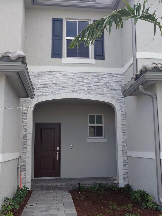 Foto del edificio - 11832 NW 46th St