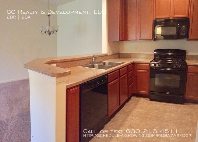 Building Photo - 2250 Aurora Dr