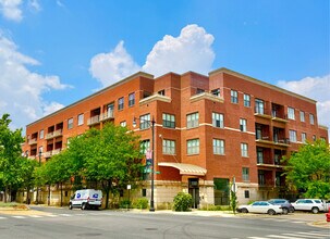 Building Photo - 3300 W Irving Park Rd