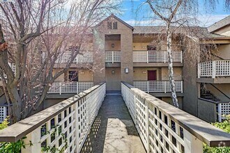 Building Photo - 681 Royston Ln