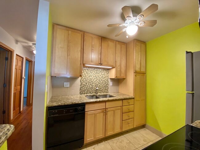 Building Photo - 1855 Icarus Dr