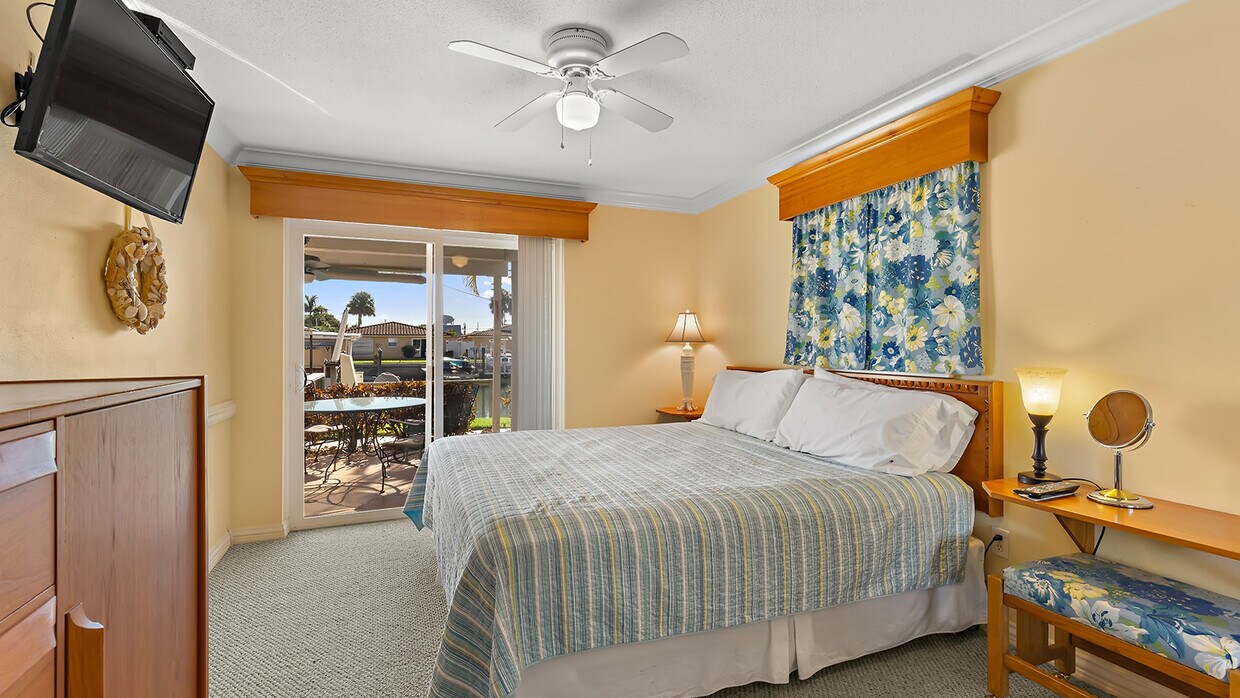 Foto principal - 2687 St Josephs Dr E