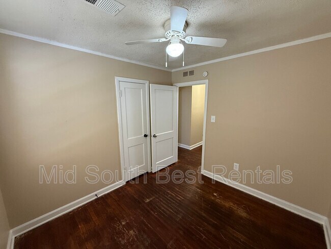 Building Photo - 3150 Ridgecrest St