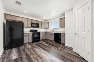 Building Photo - 12603 Telge Rd