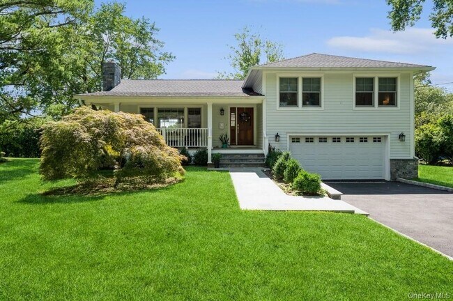 Foto del edificio - 24 Sleepy Hollow Rd