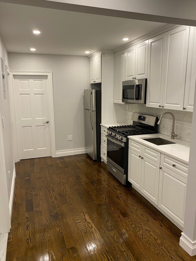 Foto del edificio - 2029 125th St