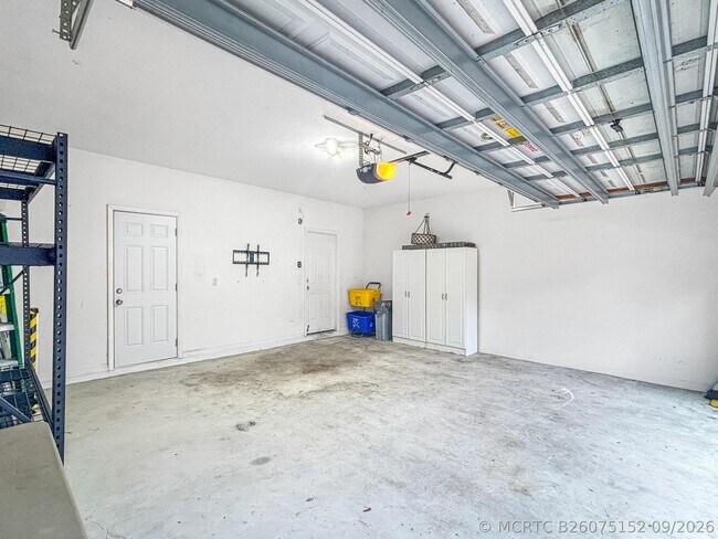 Foto del edificio - 4528 Thornwood Cir