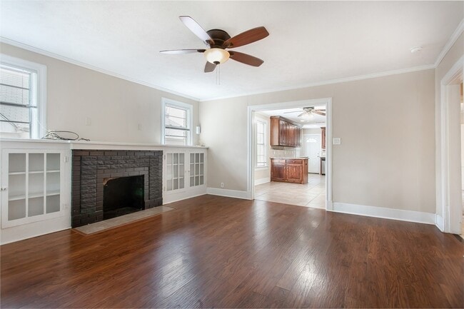 Photo - 6922 Lindsley Ave House