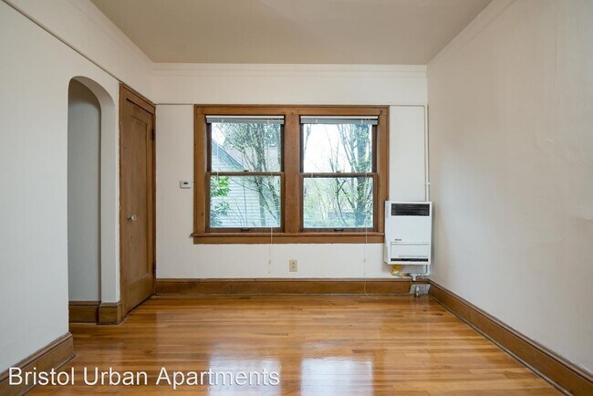 Foto del edificio - 2465 NW Raleigh St