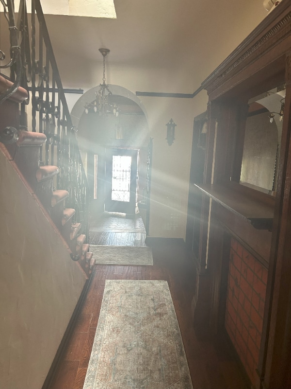 Photo - 420 S Detroit St Apartment