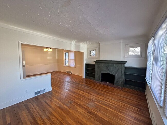 Foto del edificio - 5783 Yorkshire Rd