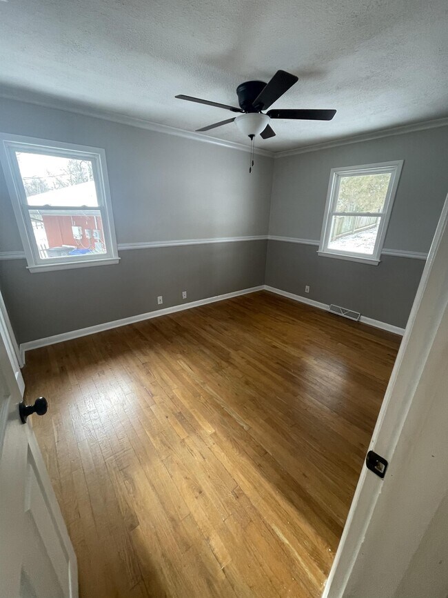 Foto del edificio - 1134 Cummins Pkwy