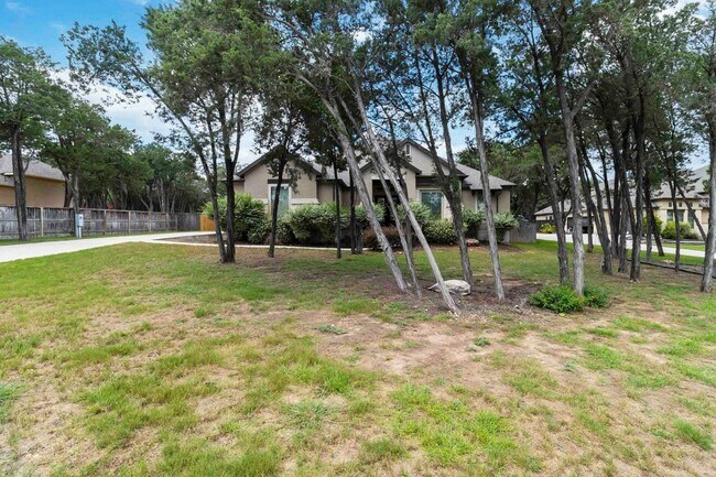 Foto del edificio - 944 Wilderness Oaks