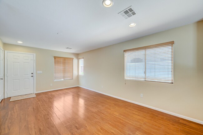 Building Photo - 10294 Keystone Pastures St
