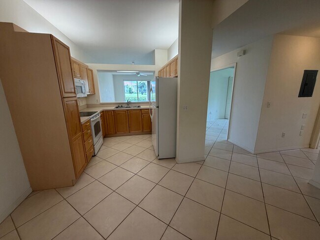 Foto del edificio - ANNUAL RENTAL - 3 BED / 2 BATH CONDO WITH 1 CAR GARAGE IN SHERWOOD